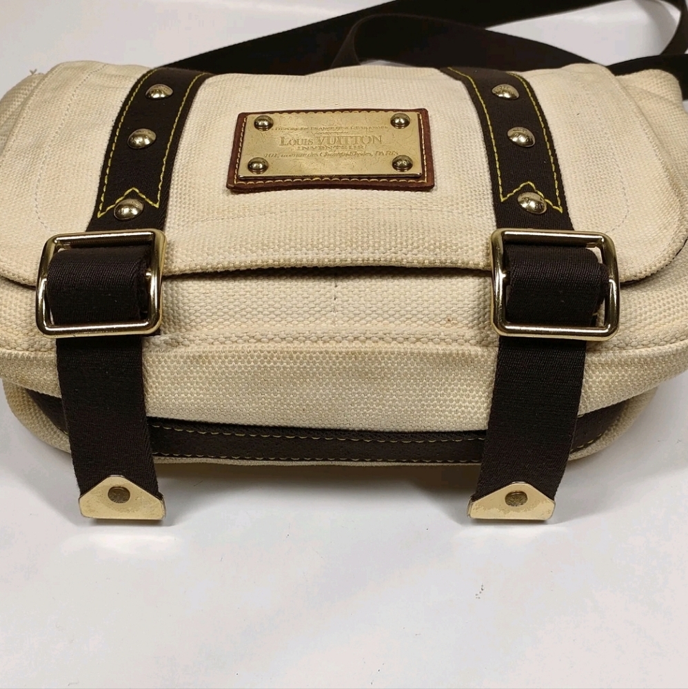 Louis Vuitton Shoulder/Crossbody Bag Besace PM - Picture 4 of 13